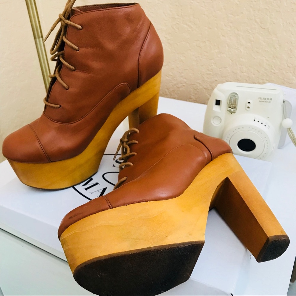 UO Tan Leather Platforms